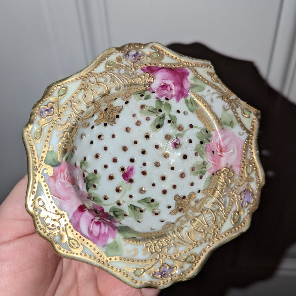Floral Gold-Trimmed Decorative Tea Strainer